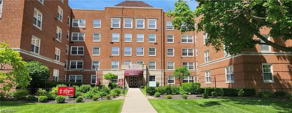 19201 VAN AKEN BLVD APT 201, SHAKER HEIGHTS, OH 44122, photo 1 of 24