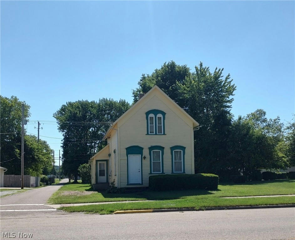 119 N MAIN ST, TUSCARAWAS, OH 44682 Single Family Residence For Sale ...