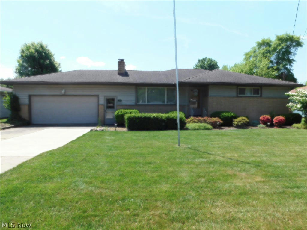 1167 DODGE DR NW, WARREN, OH 44485, photo 1 of 36