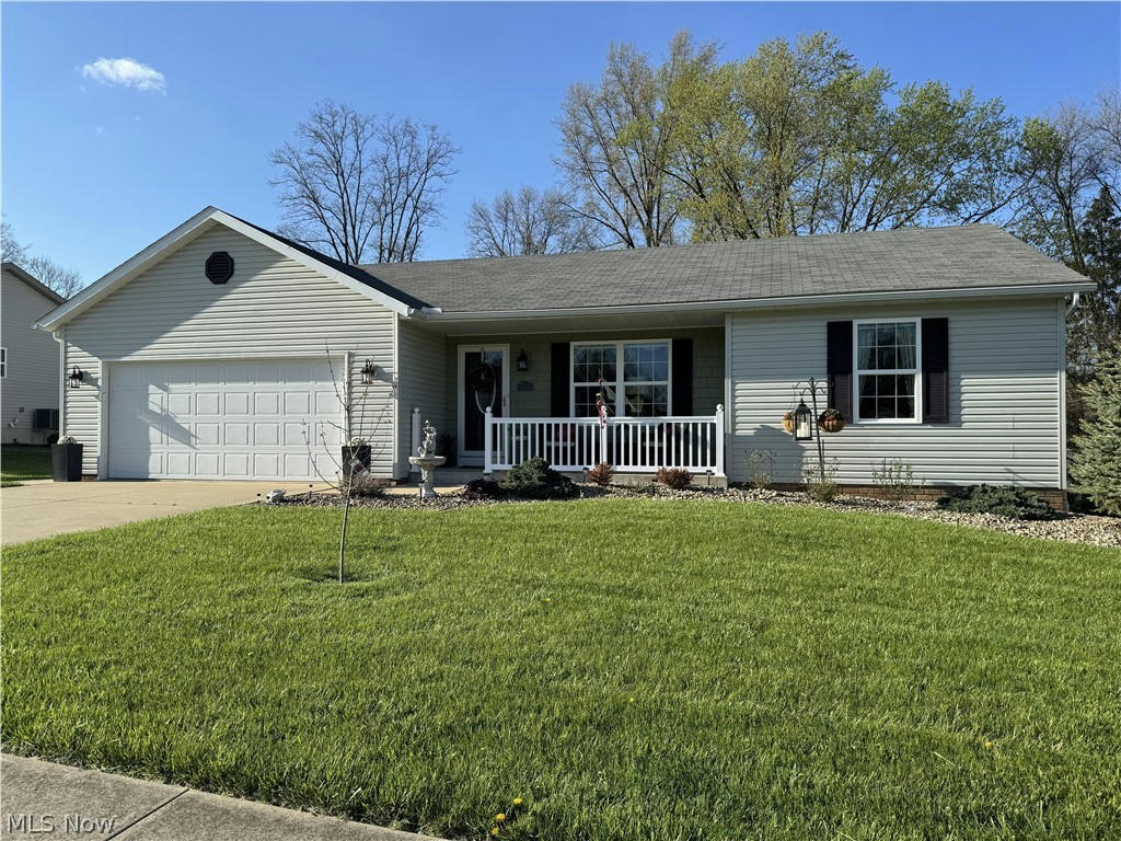 4800 WOODSTONE AVE NW, MASSILLON, OH 44647, photo 1 of 32