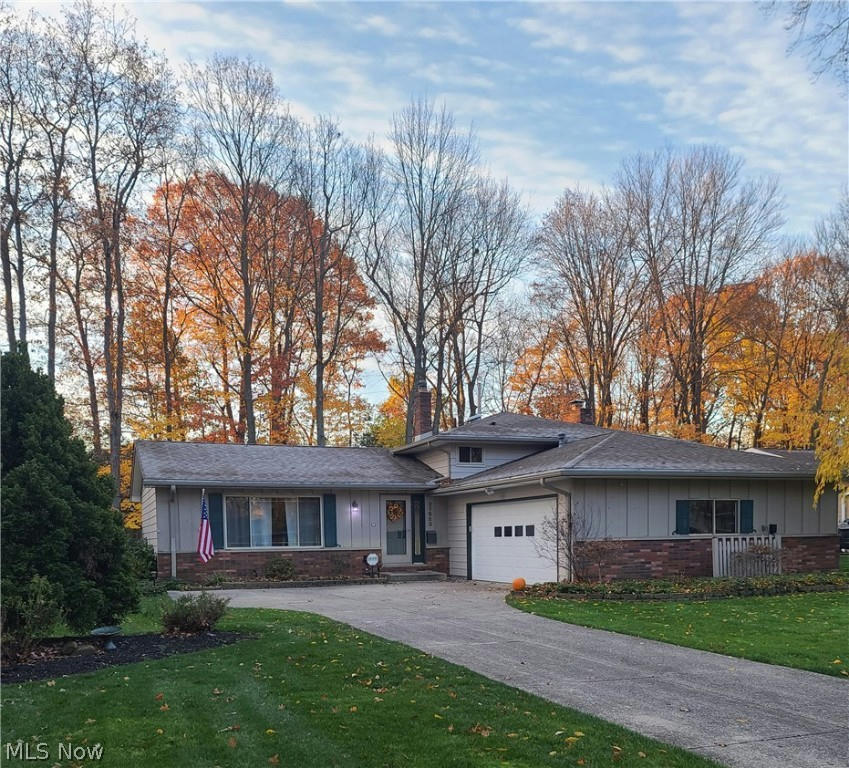 27563 COTTONWOOD TRL, NORTH OLMSTED, OH 44070, photo 1 of 30