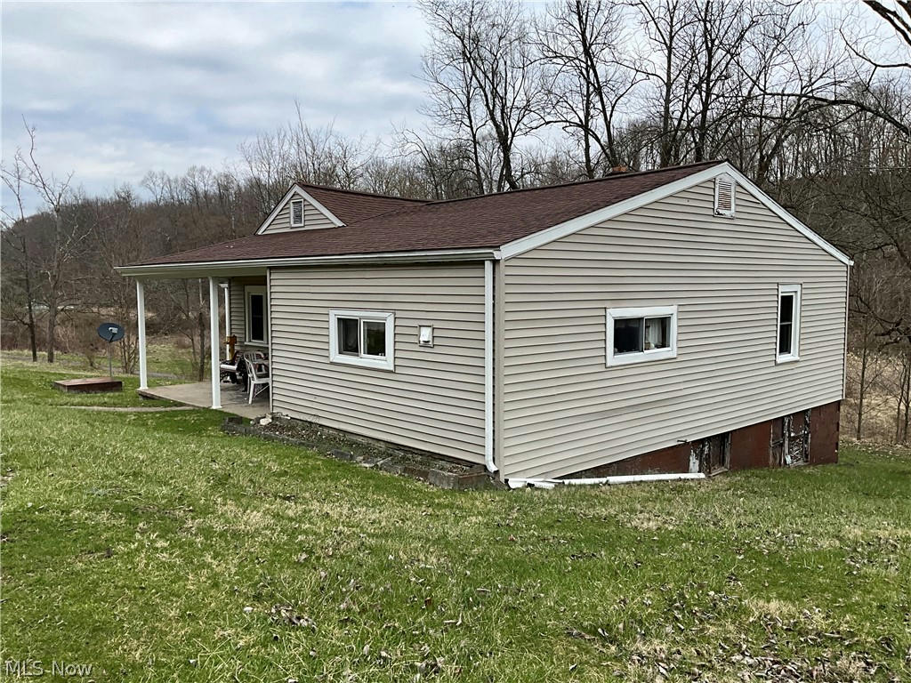 32 COUNTY ROAD 8, DILLONVALE, OH 43917, photo 1 of 40