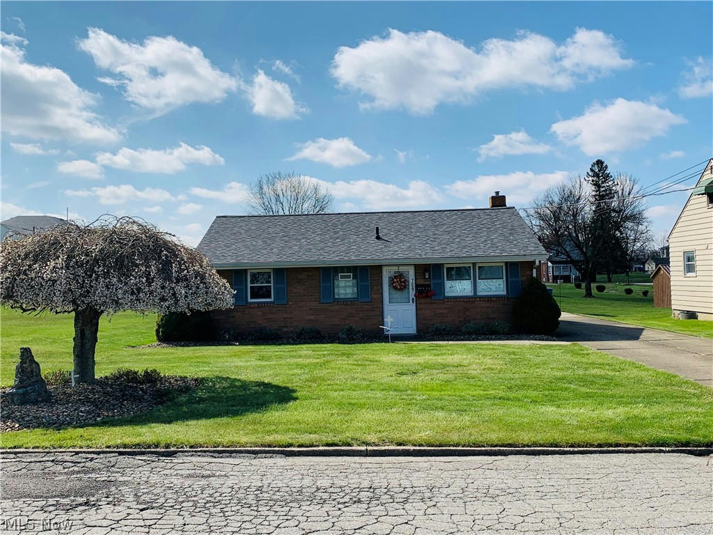 769 WHIPPLE AVE, CAMPBELL, OH 44405, photo 1 of 27