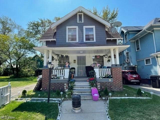 13404 HARTFORD RD, EAST CLEVELAND, OH 44112, photo 1 of 11
