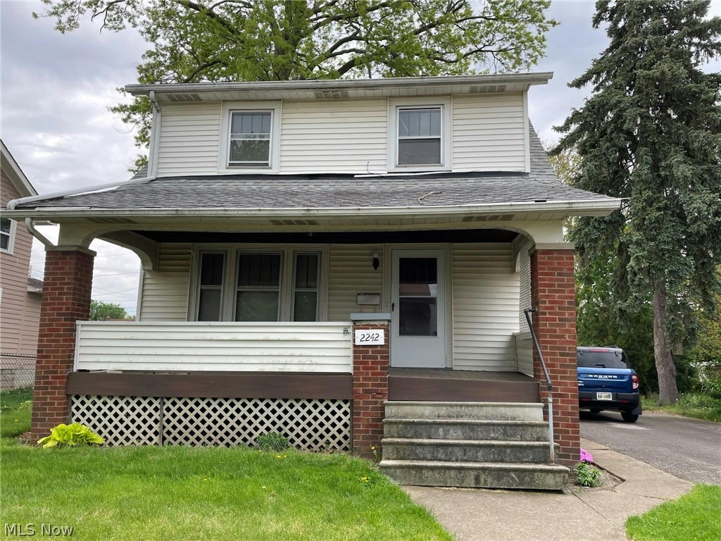 2242 E 33RD ST, LORAIN, OH 44055, photo 1 of 40