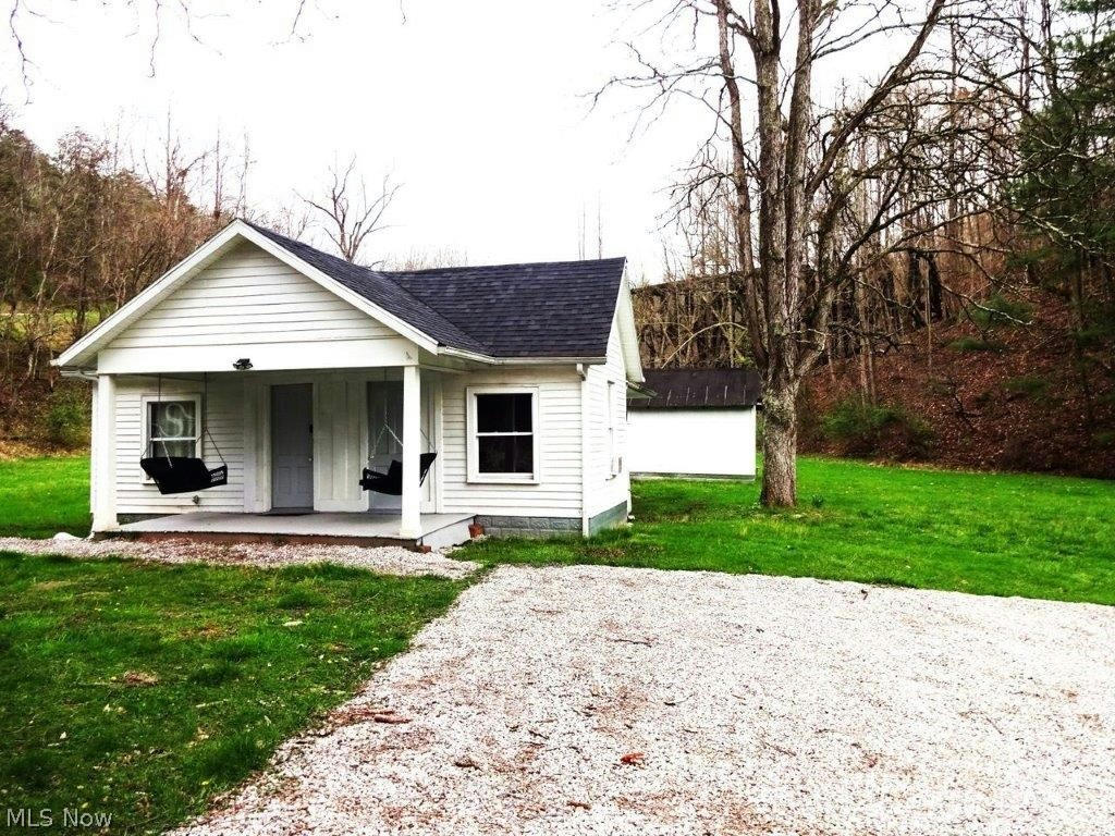 2573 LIVERPOOL RD, LEROY, WV 25252, photo 1 of 26