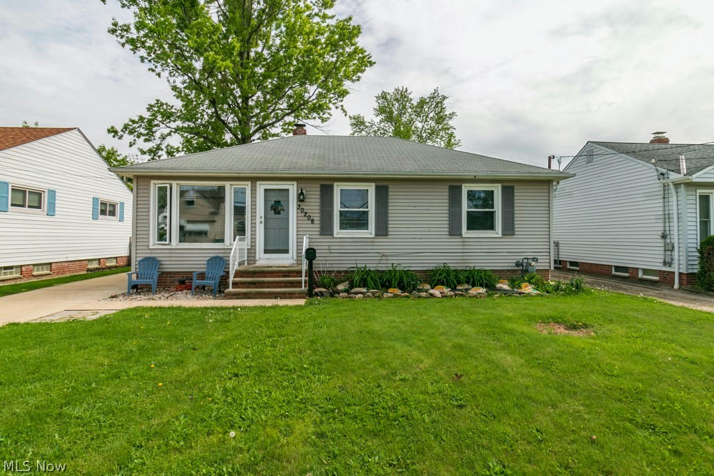 30208 ROYALVIEW DR, WILLOWICK, OH 44095, photo 1 of 35