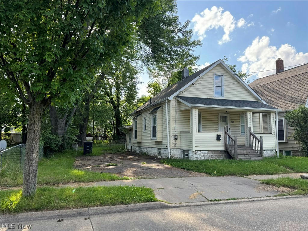 898 INMAN ST, AKRON, OH 44306, photo 1 of 20