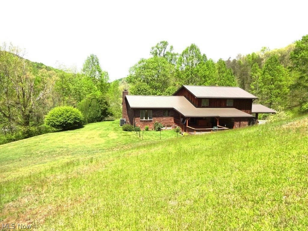 11421 CLAY RD, NEWTON, WV 25266, photo 1 of 33