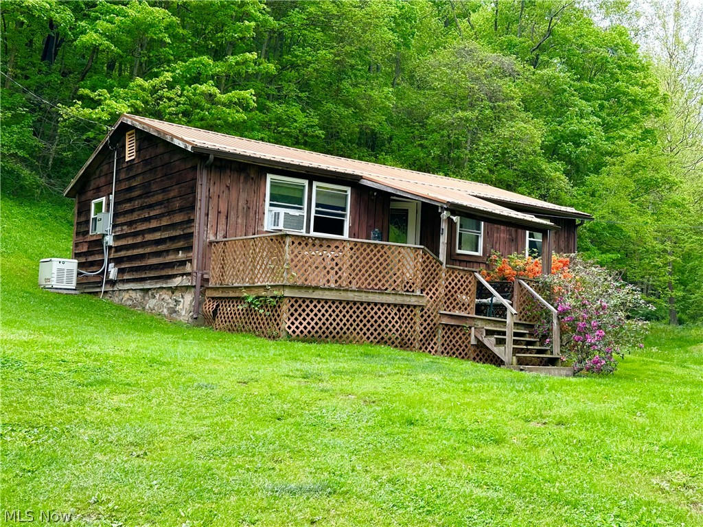 2538 HOWELL RUN RD, WEST UNION, WV 26456, photo 1 of 21