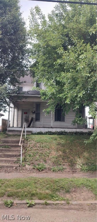 229 N 6TH ST, COSHOCTON, OH 43812, photo 1 of 6