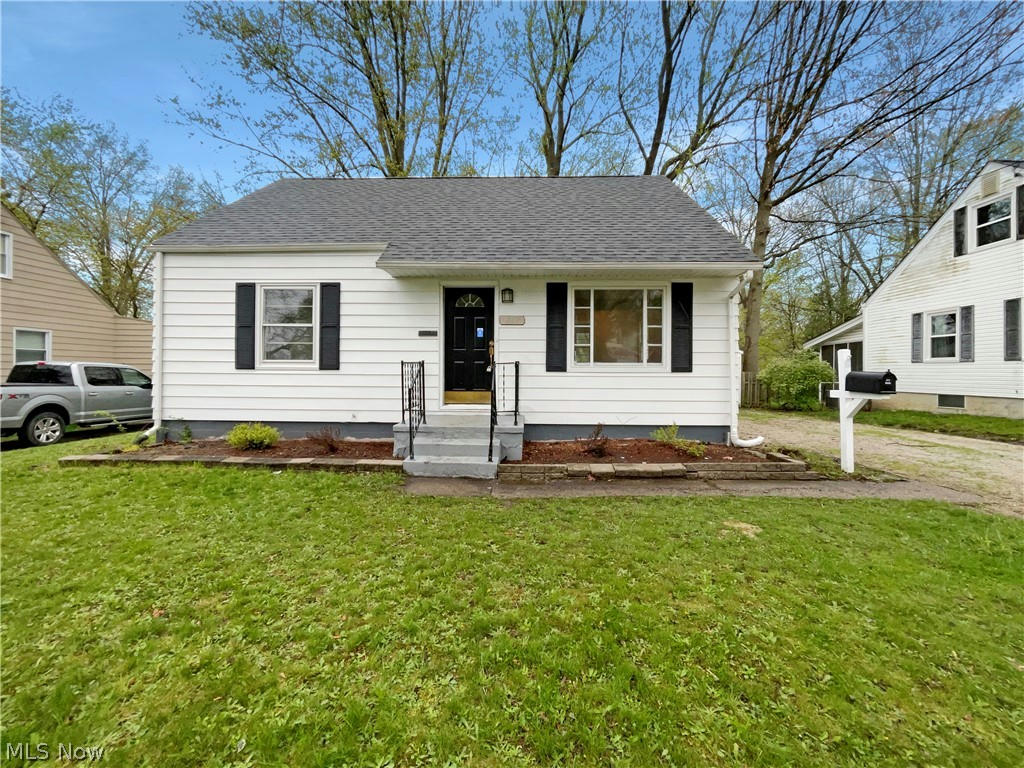 647 WOODSIDE DR, KENT, OH 44240, photo 1 of 22