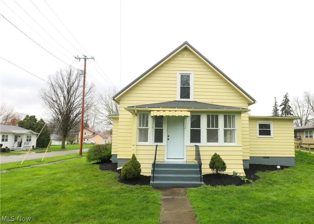 113 3RD ST, NEW LONDON, OH 44851, photo 1 of 24